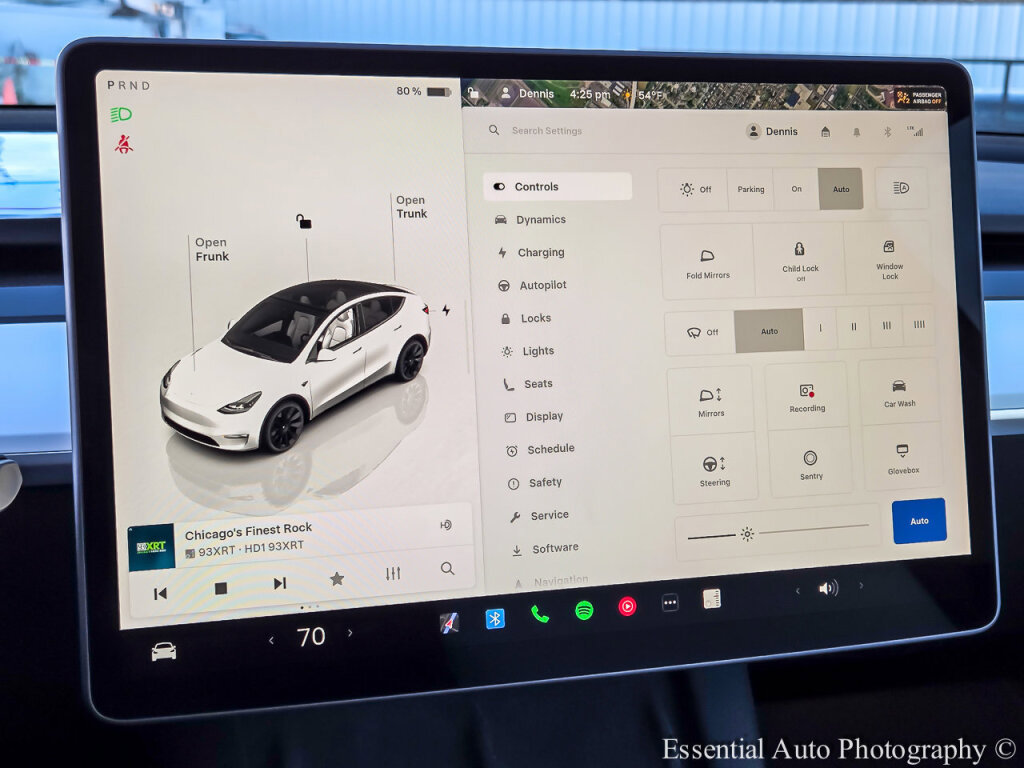 Used 2023 Tesla Model Y Long Range image 21