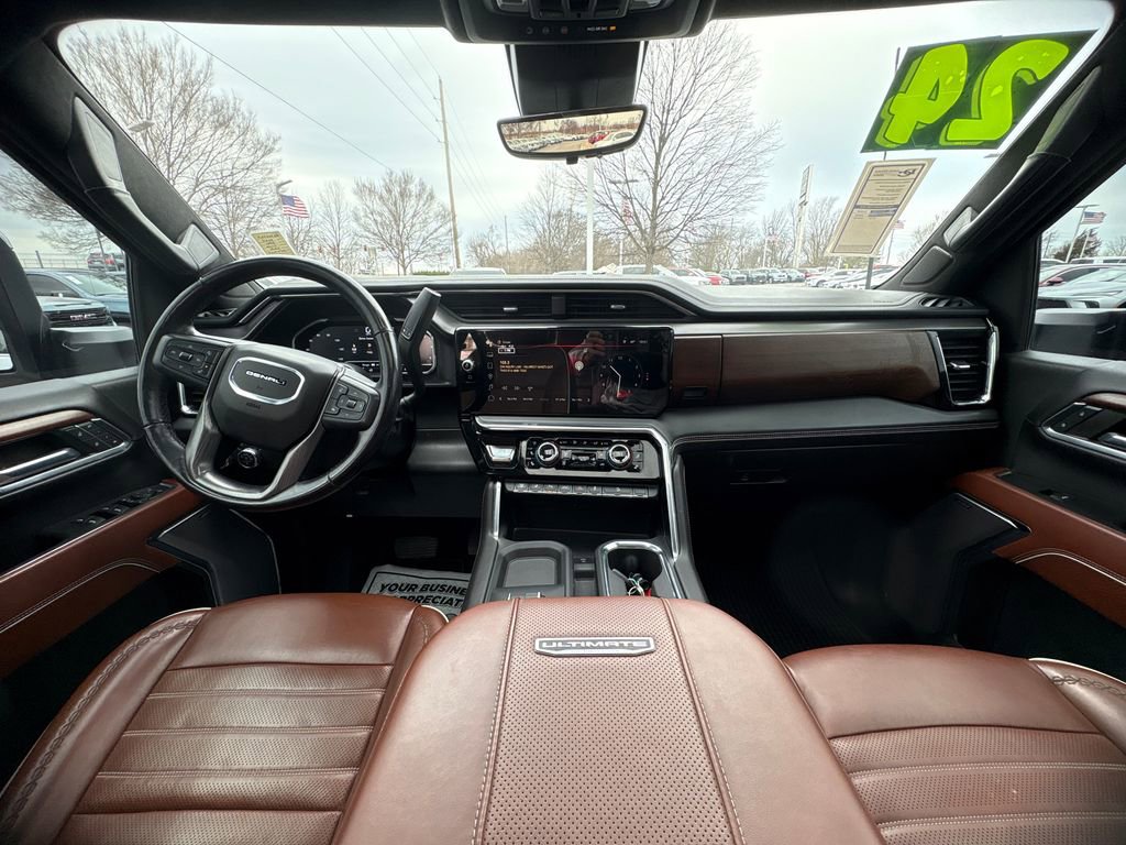 Used 2024 GMC Sierra 3500 Denali Ultimate image 16