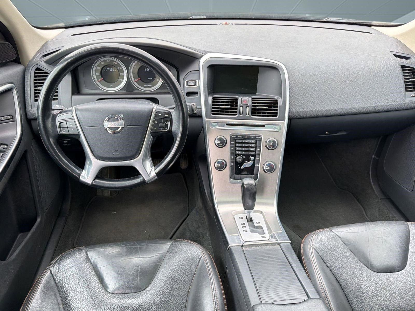 Used 2012 Volvo XC60 3.2 Premier FWD image 25