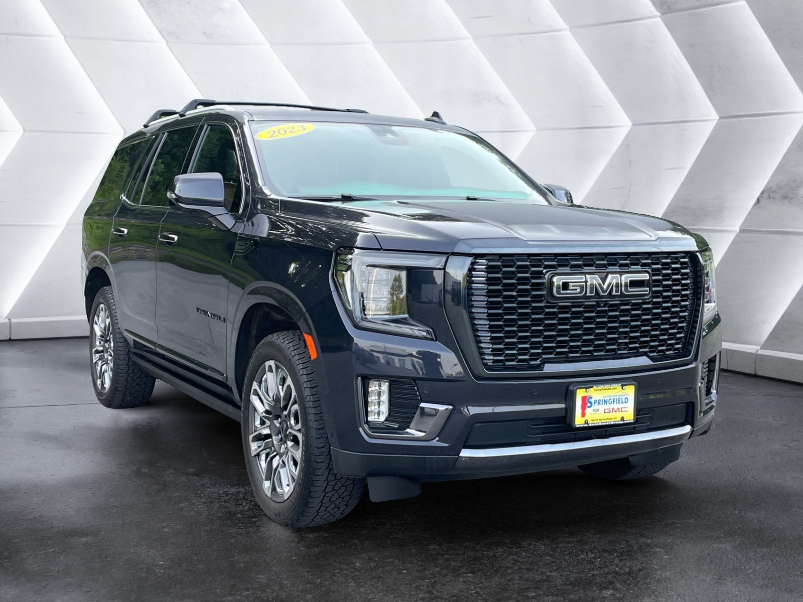 Used 2023 GMC Yukon Denali Ultimate w/ LPO, Floor Liner Package AWD/4WD image 25