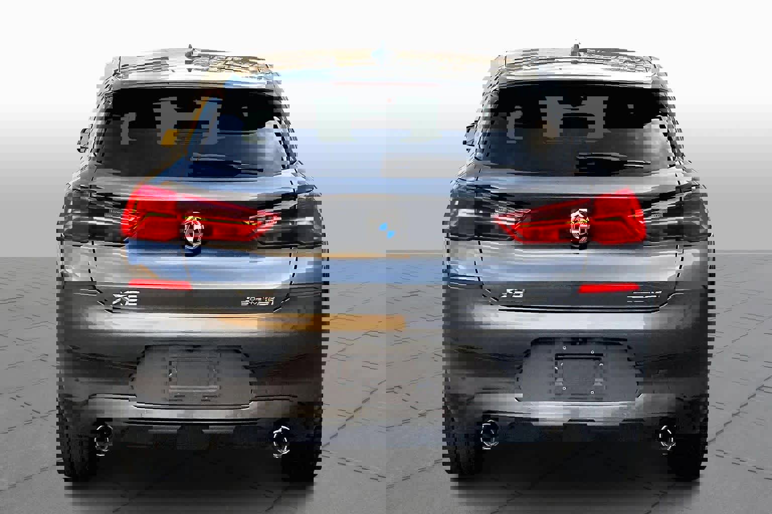 Used 2018 BMW X2 sDrive28i w/ Convenience Package image 4