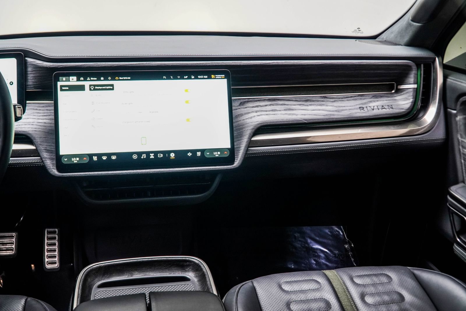 Used 2022 Rivian R1T Launch Edition image 22