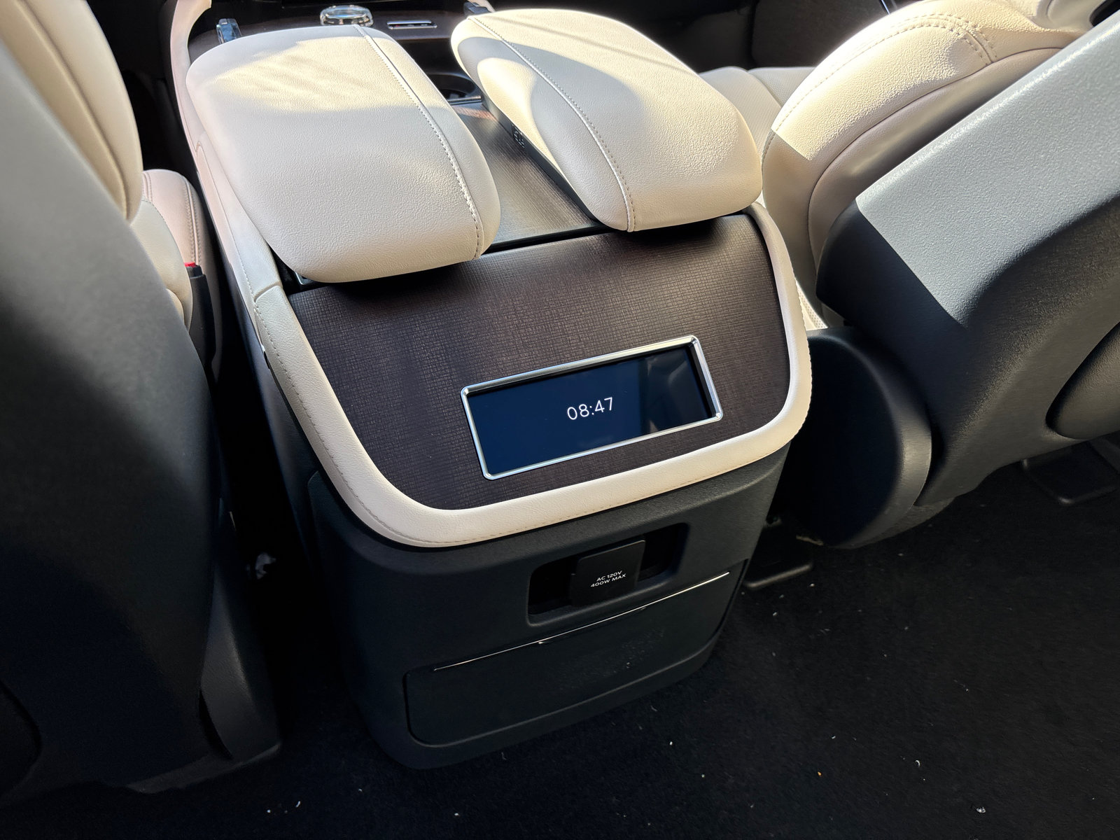 New 2027 Lincoln Navigator L Reserve AWD/4WD image 32