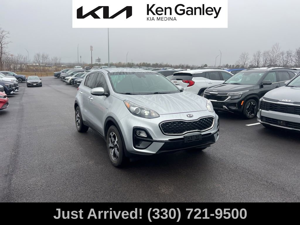 Used 2020 Kia Sportage LX image 3
