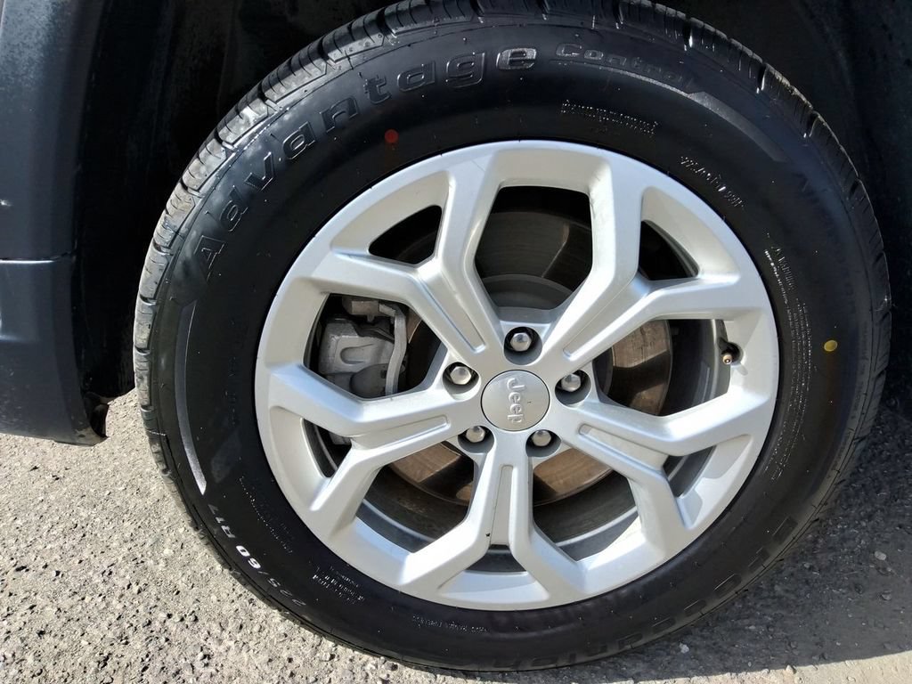 Certified 2024 Jeep Compass Latitude AWD/4WD image 10