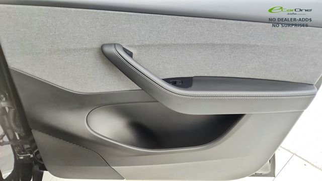 Used 2026 Tesla Model Y 2WD image 21