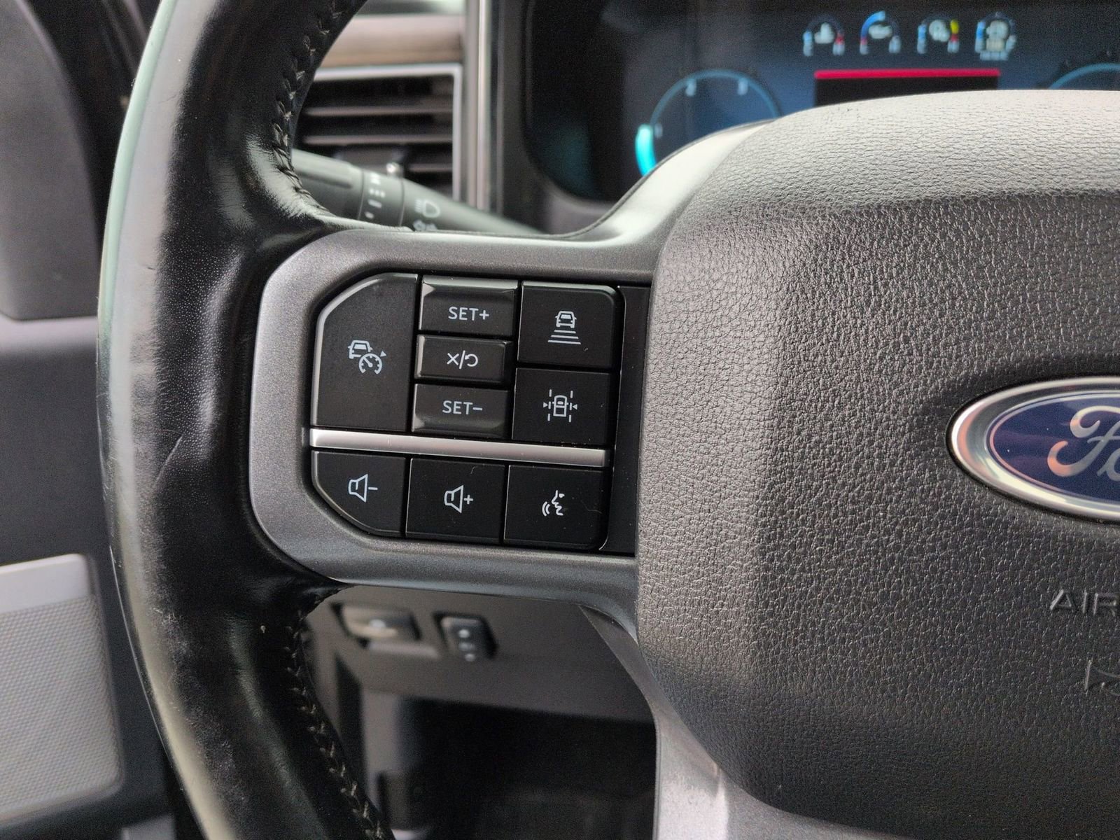 Used 2023 Ford F250 Lariat w/ Lariat Ultimate Package image 30