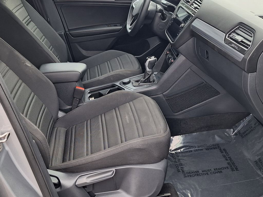 Used 2024 Volkswagen Tiguan S image 24