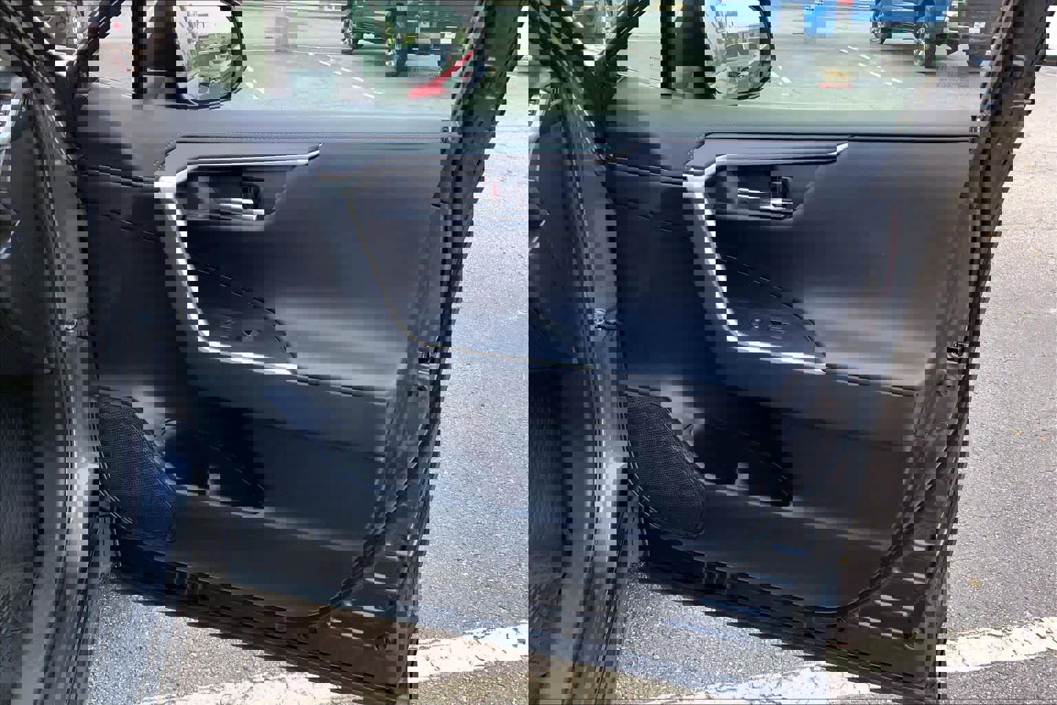 Used 2023 Toyota RAV4 Limited image 22