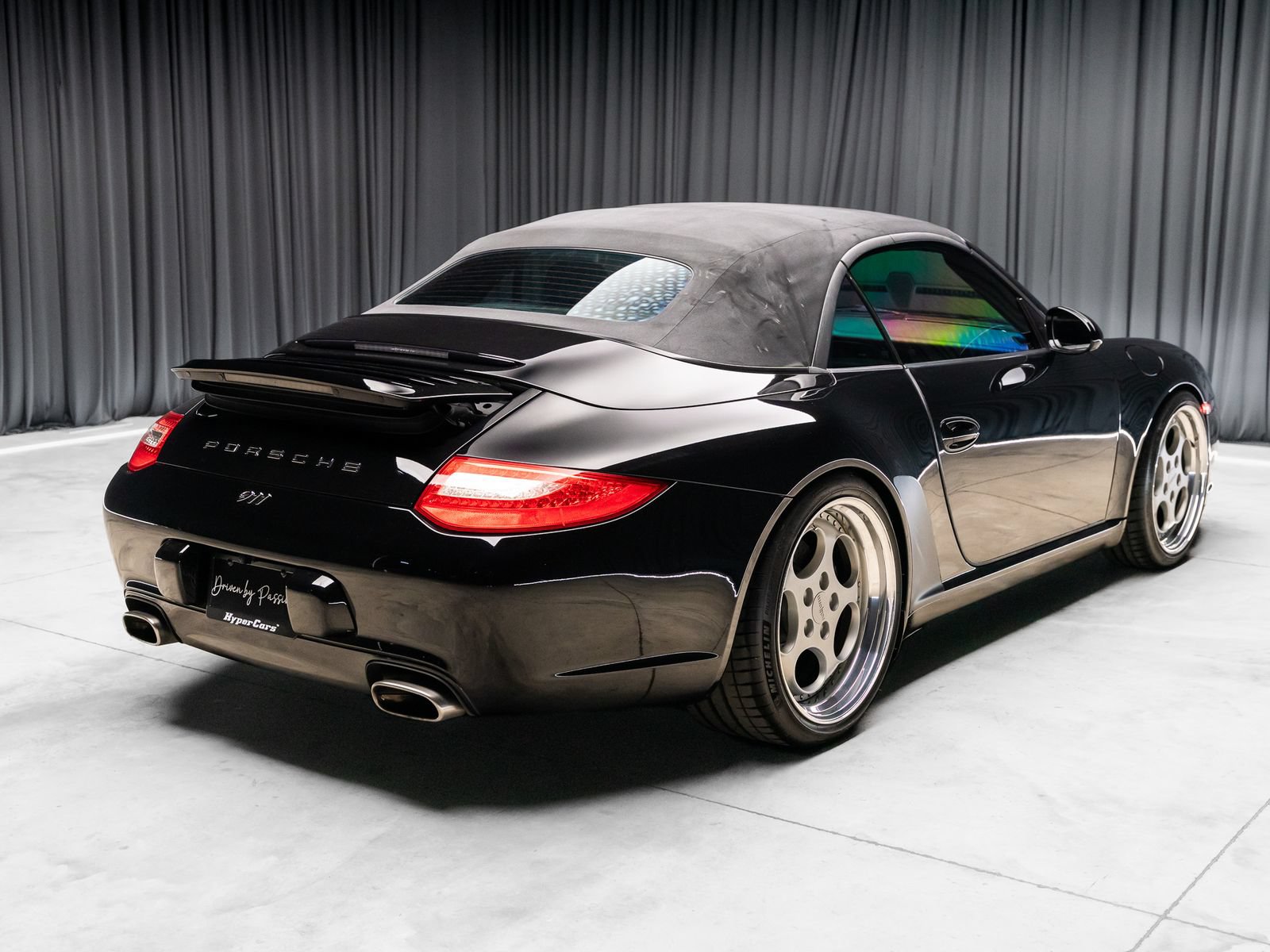 Used 2009 Porsche 911 Cabriolet image 34