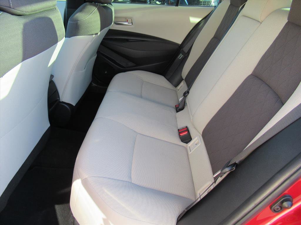 Used 2020 Toyota Corolla LE image 26