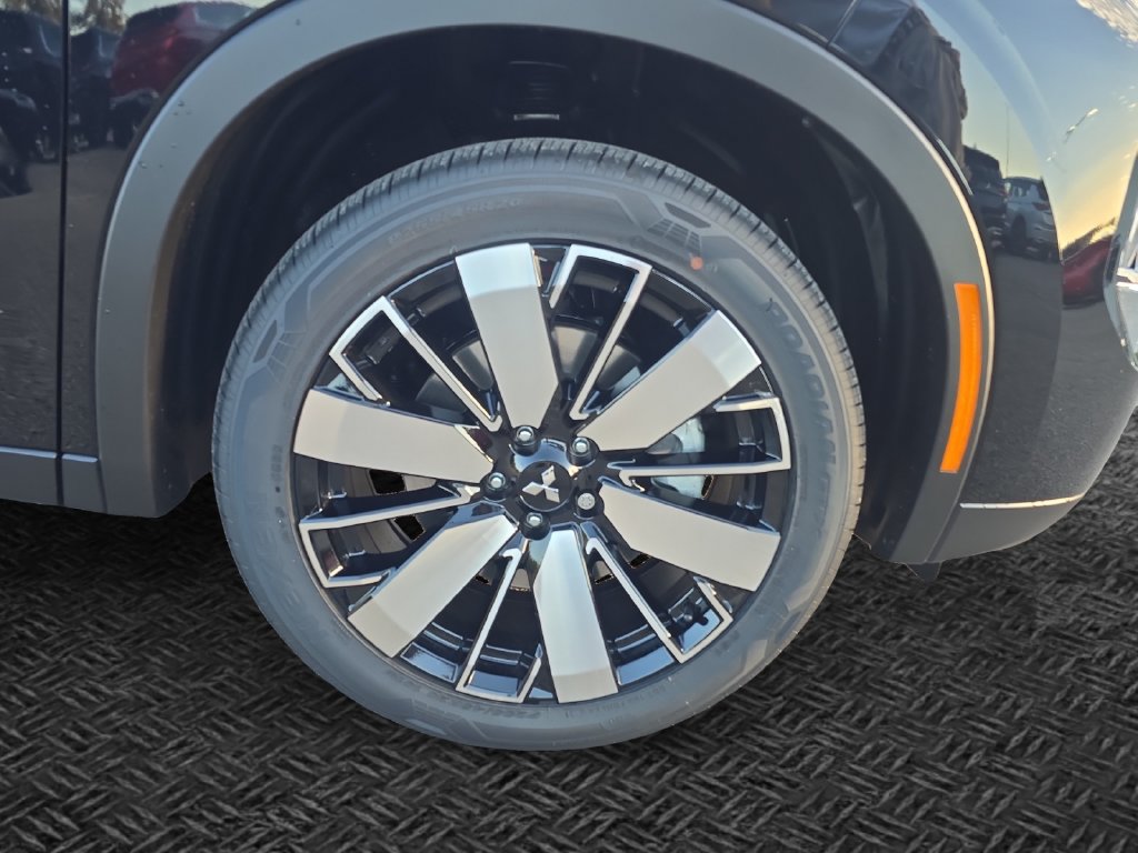 New 2026 Mitsubishi Outlander SE AWD/4WD image 10