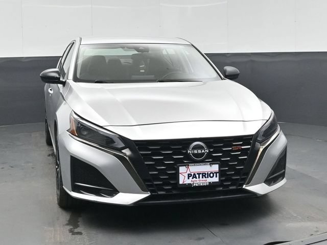 Used 2023 Nissan Altima 2.5 SR FWD image 28