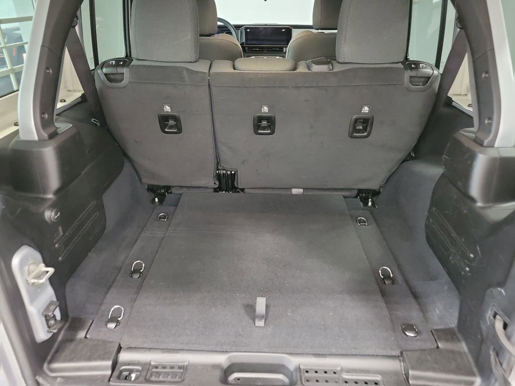 Used 2024 Jeep Wrangler Sport S image 6