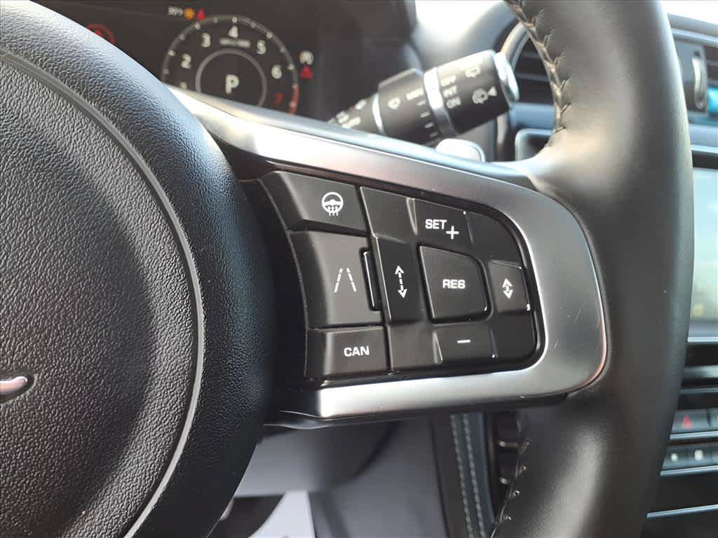 Used 2020 Jaguar F-PACE Checkered Flag AWD/4WD image 23
