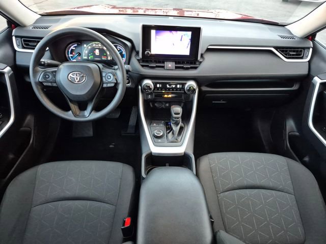 Used 2025 Toyota RAV4 XLE image 17