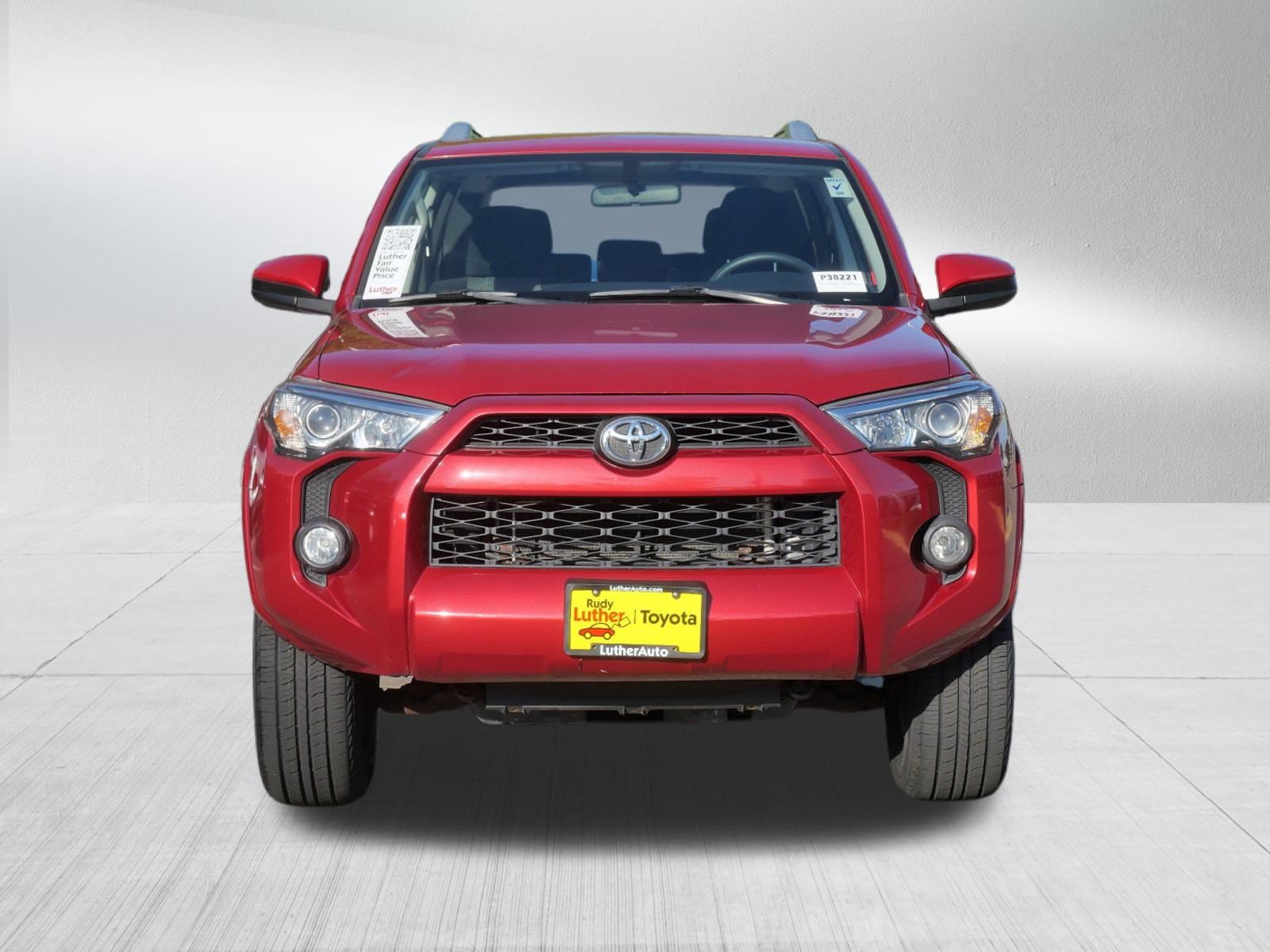 Certified 2016 Toyota 4Runner SR5 AWD/4WD image 2