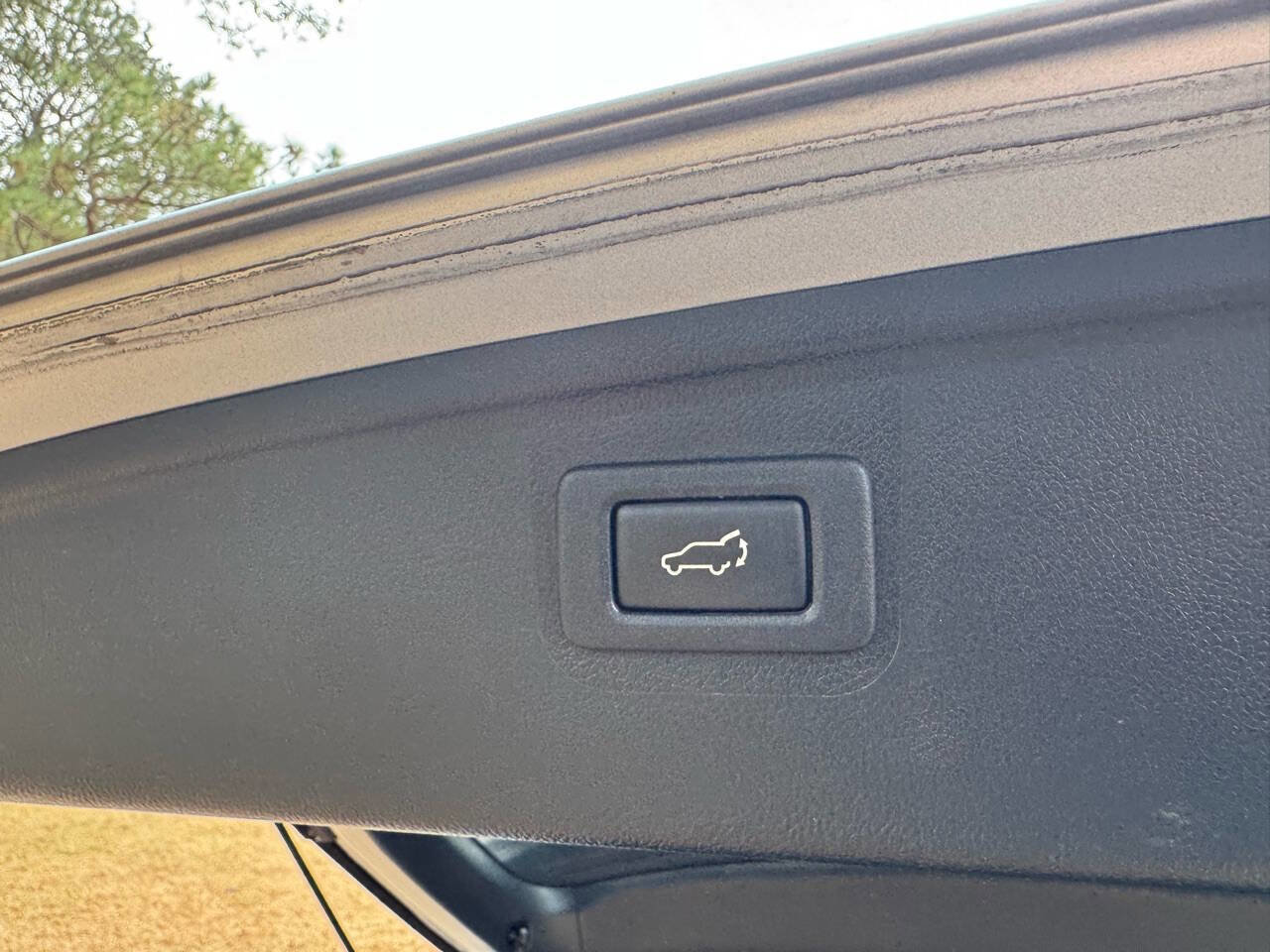 Used 2015 Subaru Outback 2.5i Limited image 29