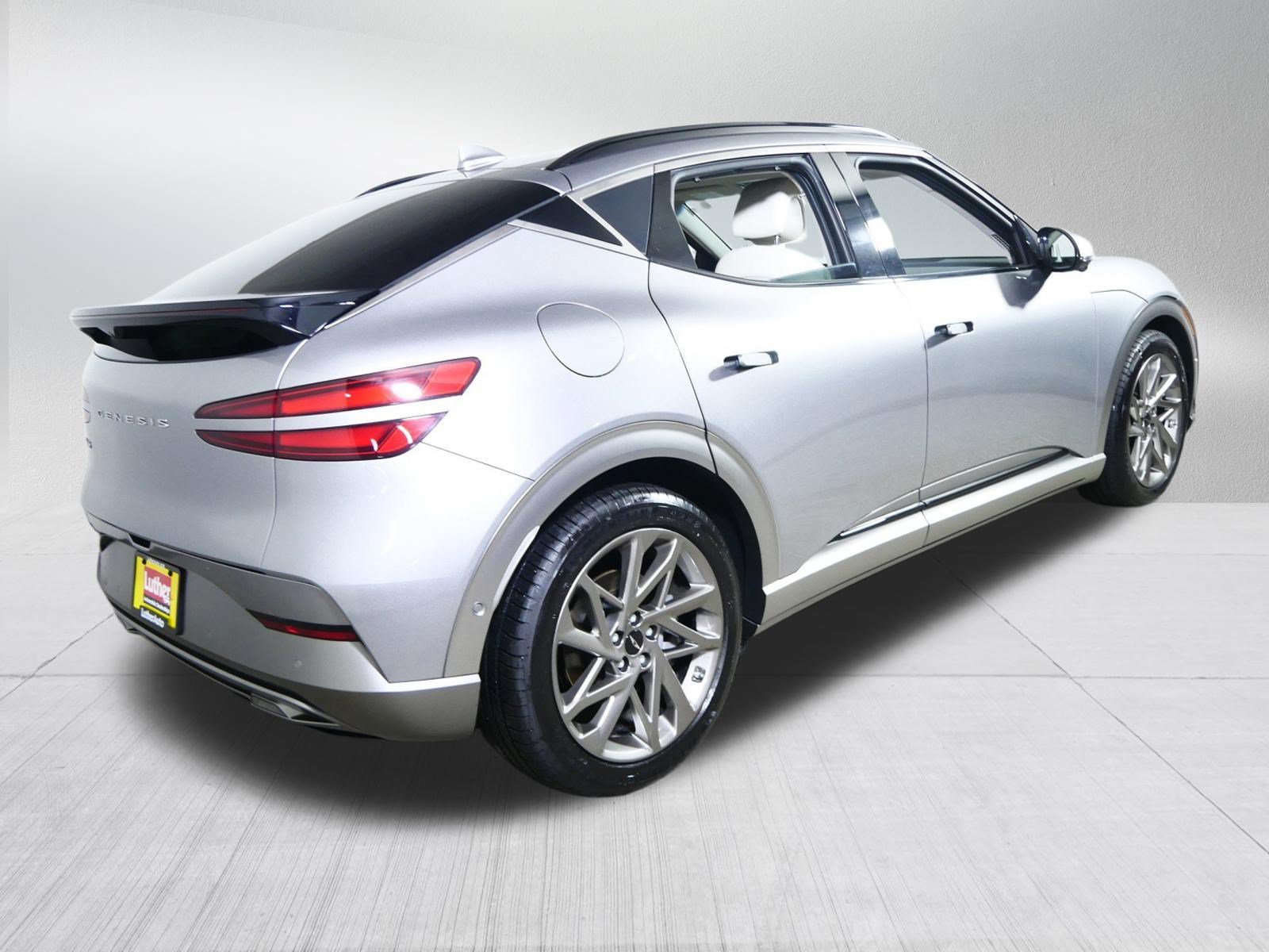 Certified 2023 Genesis GV60 Advanced AWD/4WD image 7