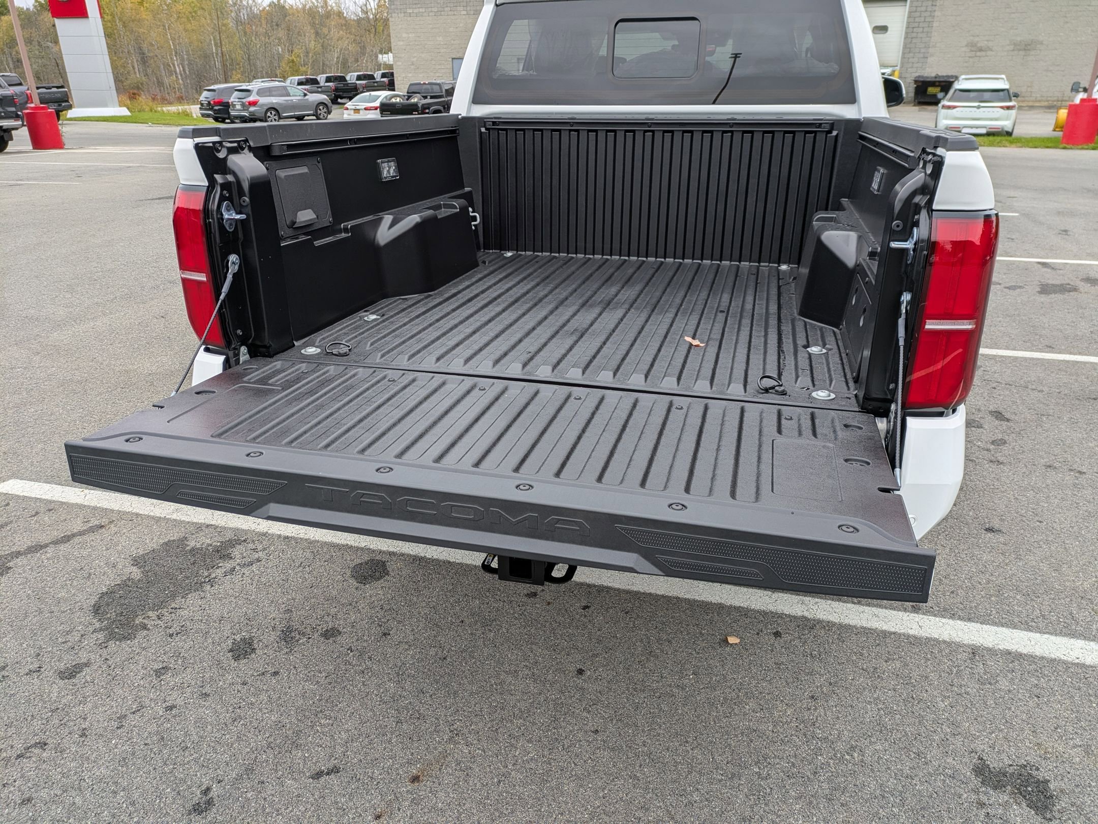 New 2025 Toyota Tacoma TRD Off-Road image 18