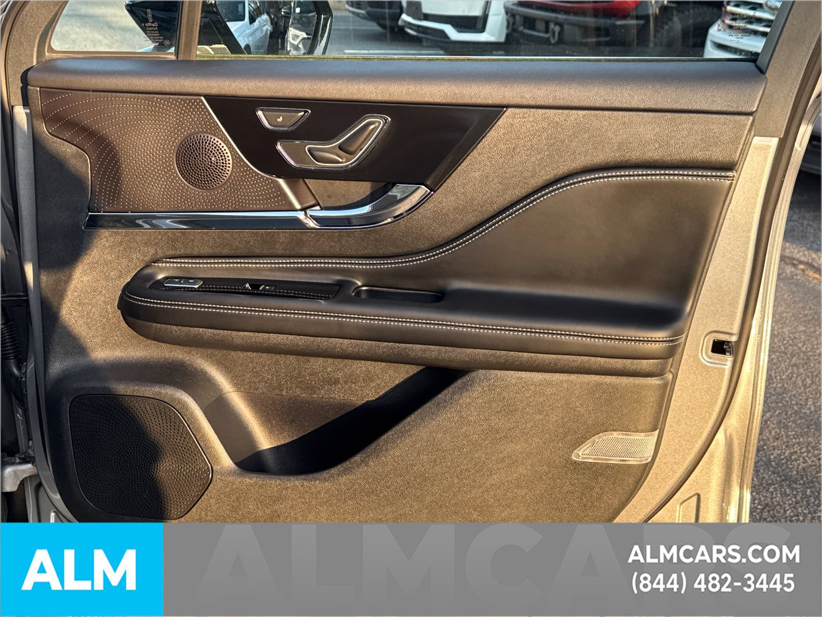 Used 2024 Lincoln Corsair AWD image 17