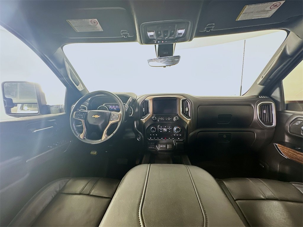 Used 2023 Chevrolet Silverado 2500 High Country w/ Z71 Off-Road Package image 10