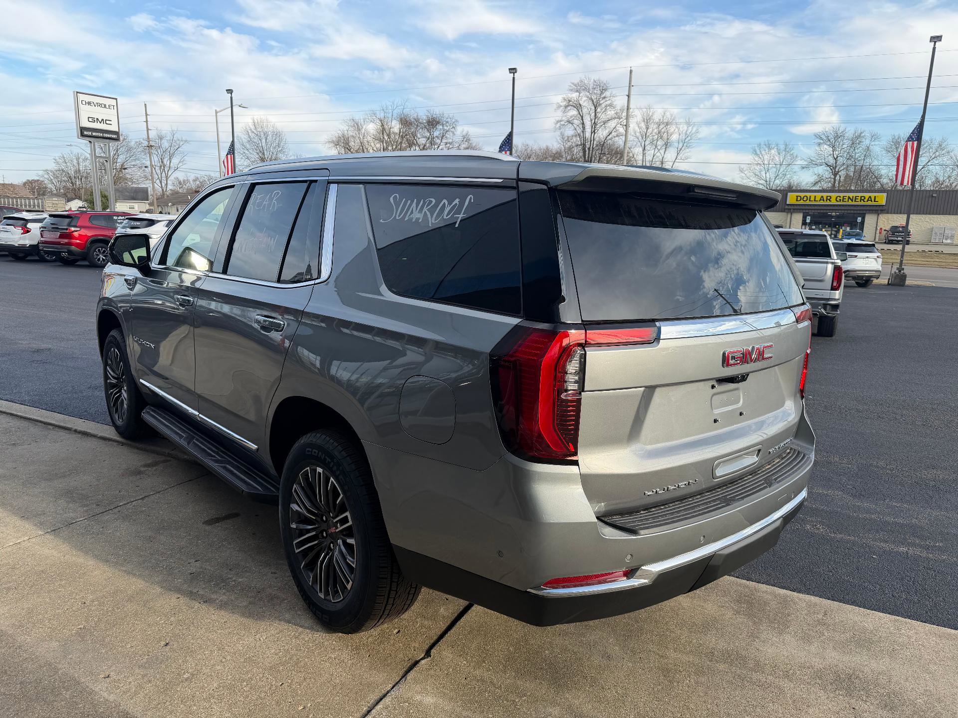 New 2026 GMC Yukon Elevation w/ Elevation Premium Package image 3