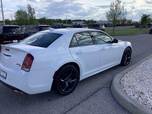 Used 2022 Chrysler 300 S RWD image 5