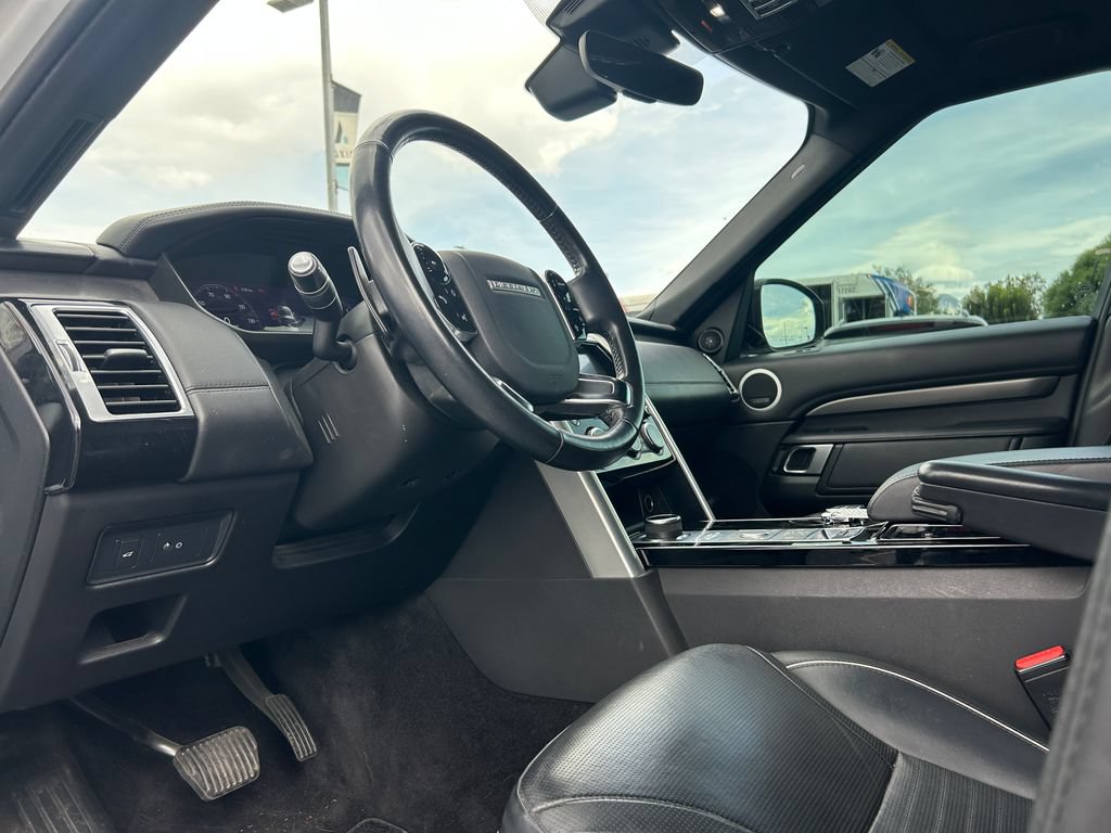 Used 2020 Land Rover Discovery HSE Luxury AWD/4WD image 25
