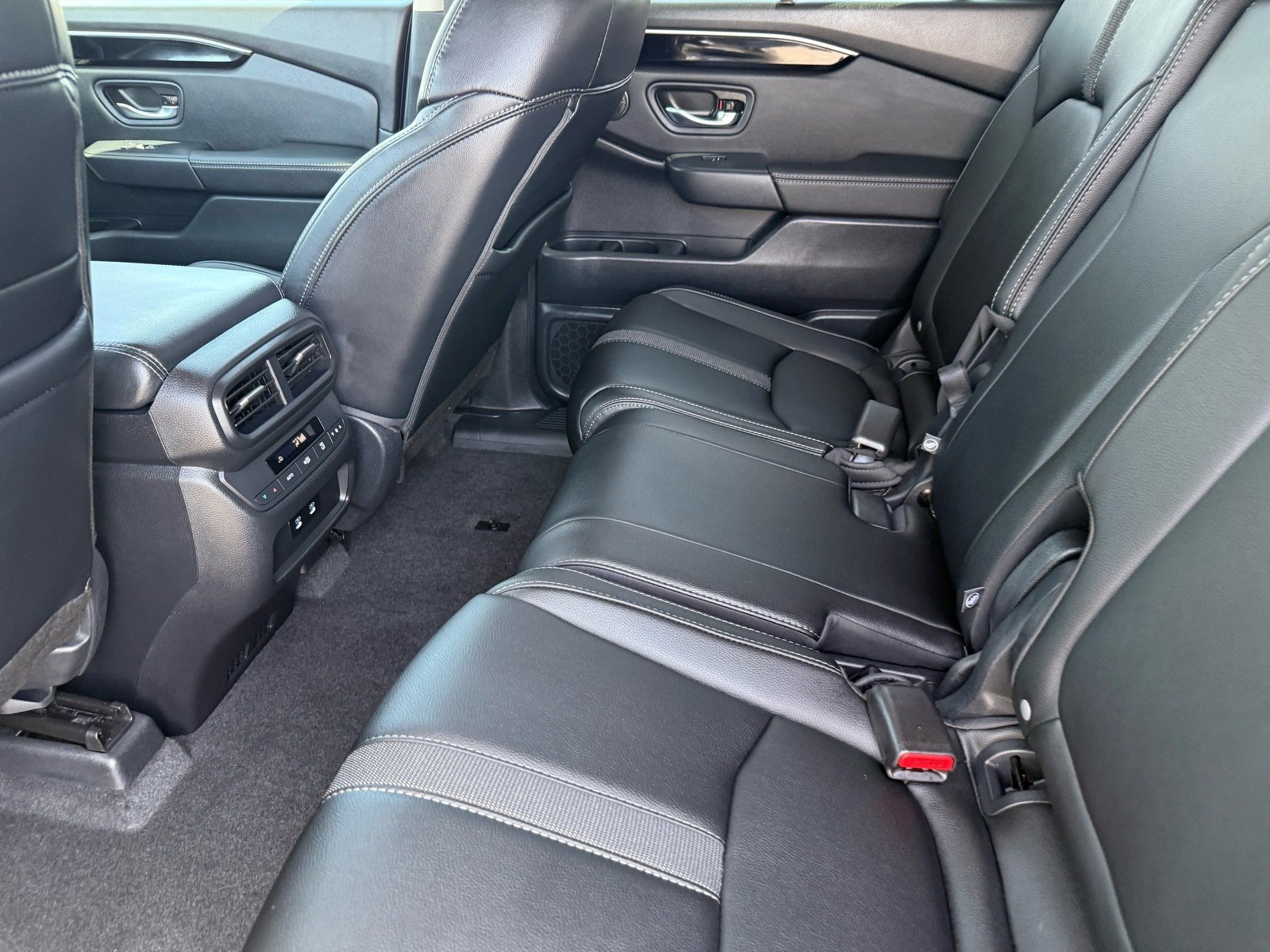 Used 2026 Honda Pilot EX-L image 27