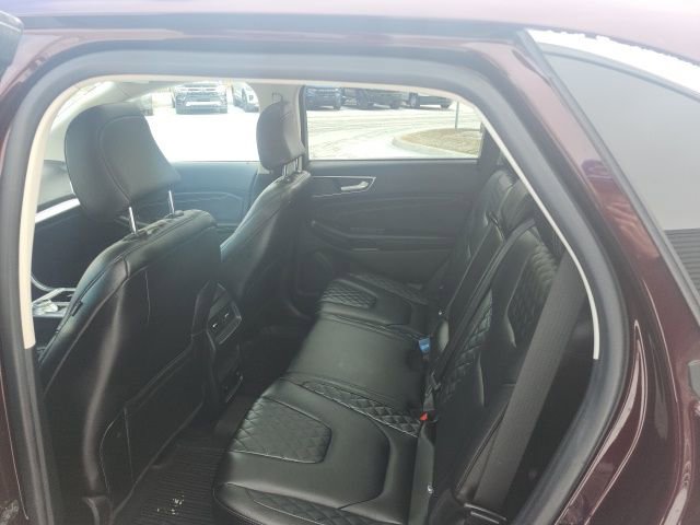 Used 2023 Ford Edge Titanium w/ Class II Trailer Tow Package image 18