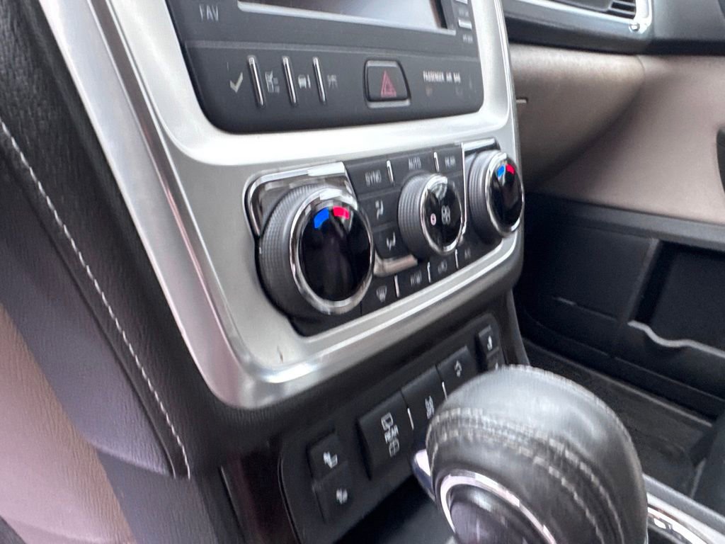 Used 2014 GMC Acadia SLT FWD image 16