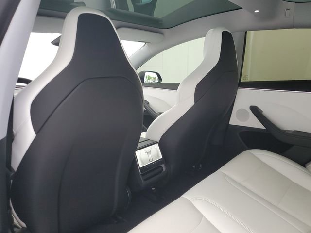 Used 2024 Tesla Model 3 Performance image 13