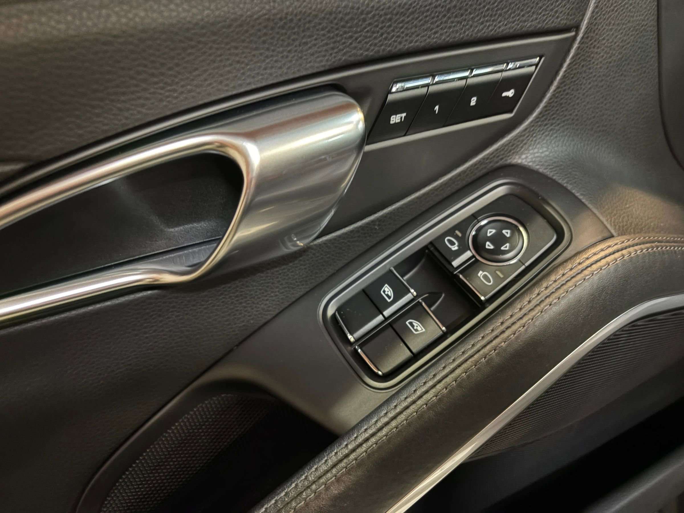 Used 2018 Porsche 718 Boxster GTS image 12