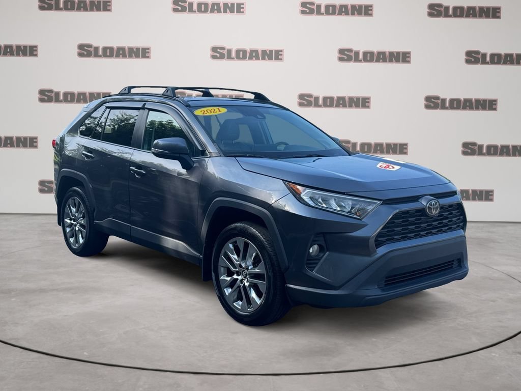 Used 2021 Toyota RAV4 XLE Premium AWD/4WD image 7