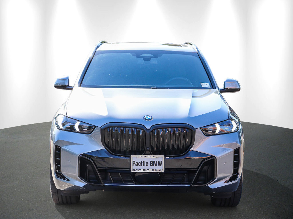 Certified 2024 BMW X5 sDrive40i w/ M Sport Package RWD image 2