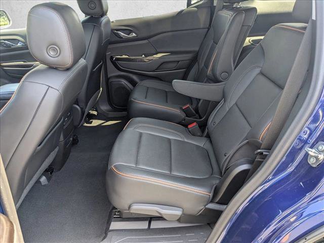 Used 2023 GMC Acadia AT4 w/ Technology Package image 17