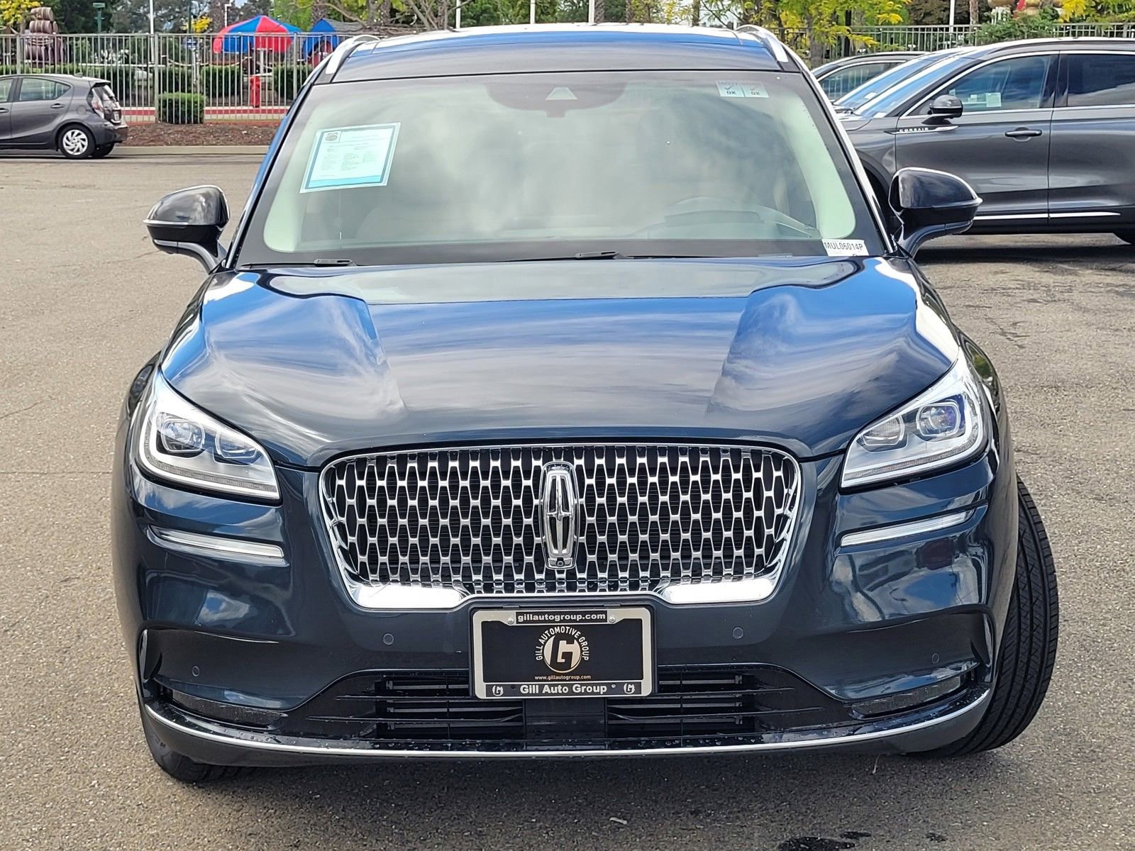 Used 2021 Lincoln Corsair Reserve w/ Equipment Group 201A image 2