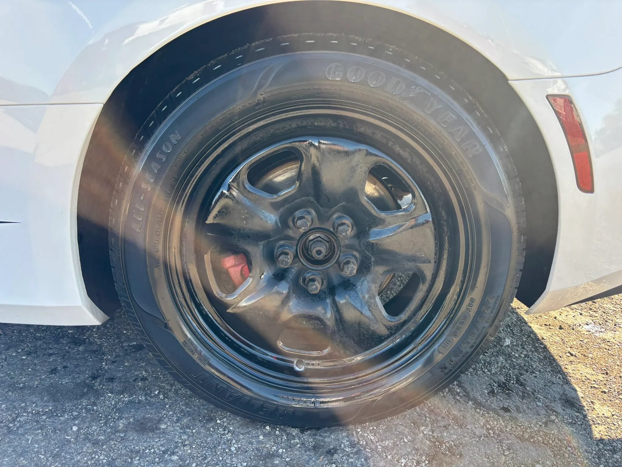 Used 2018 Chevrolet Camaro LT RWD image 2