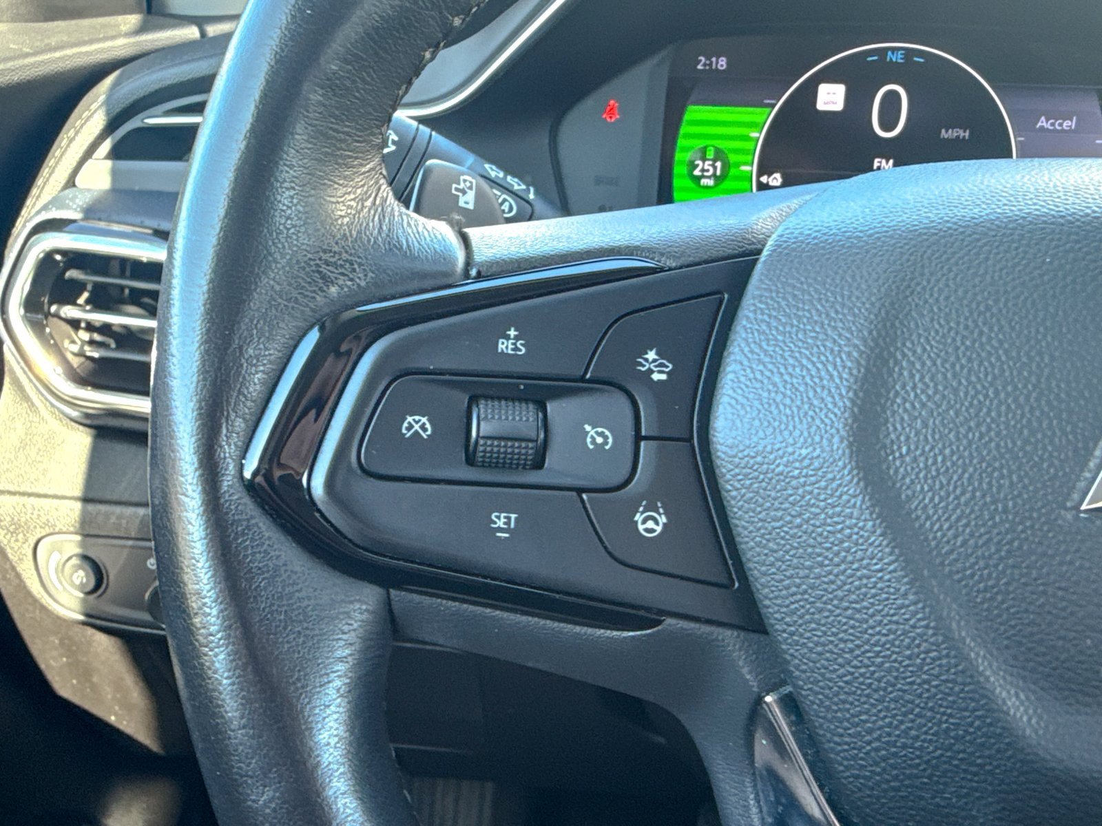 Used 2022 Chevrolet Bolt EUV Premier w/ Launch Edition image 46