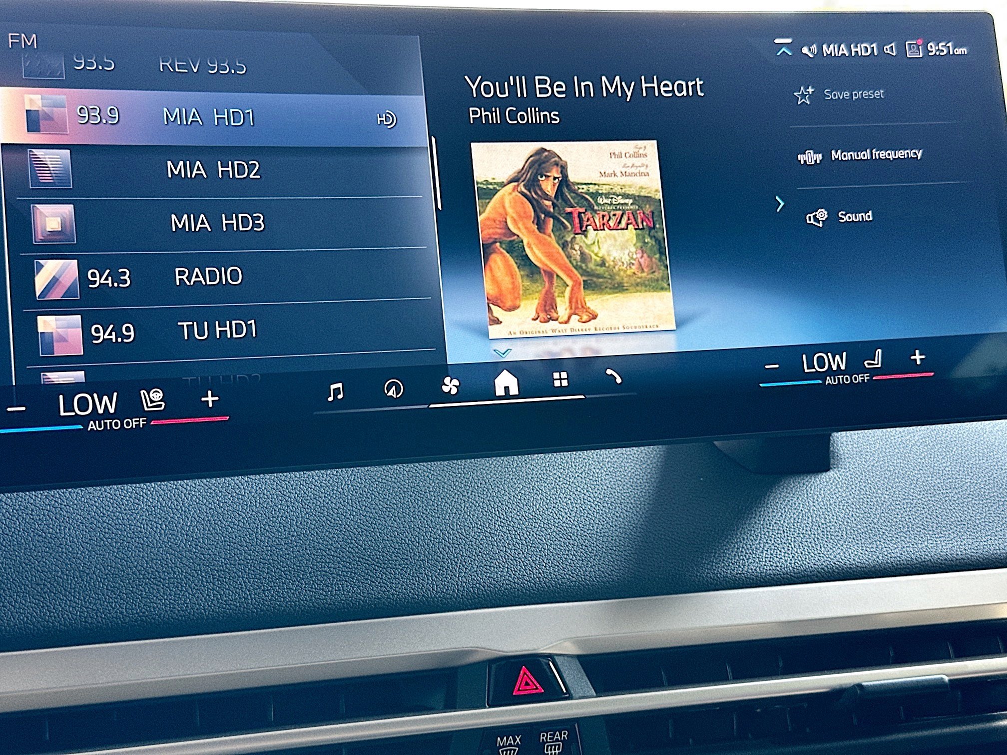 Used 2024 BMW iX xDrive50 w/ Sport Package image 15