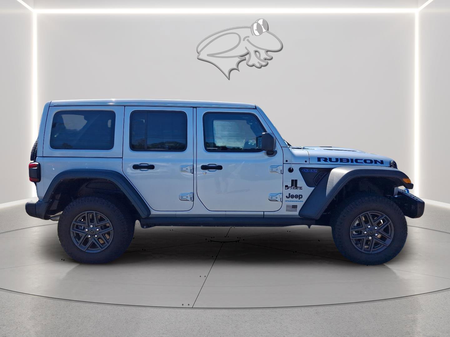 Used 2023 Jeep Wrangler Unlimited Rubicon 4xe w/ Steel Bumper Group AWD/4WD image 75