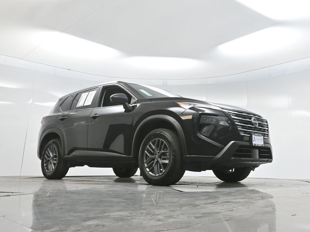 Used 2024 Nissan Rogue S image 55