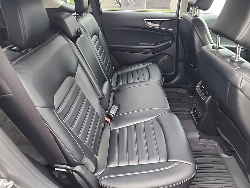 Used 2024 Ford Edge SEL w/ Convenience Package AWD/4WD image 31