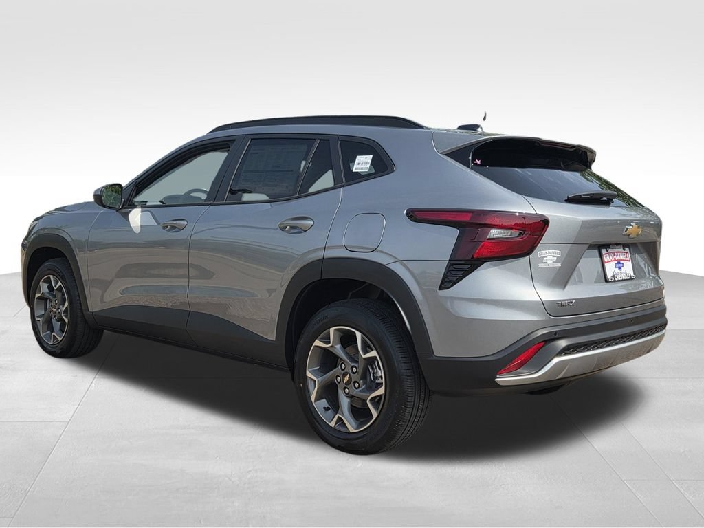 New 2026 Chevrolet Trax LT w/ Driver Confidence Package FWD image 9