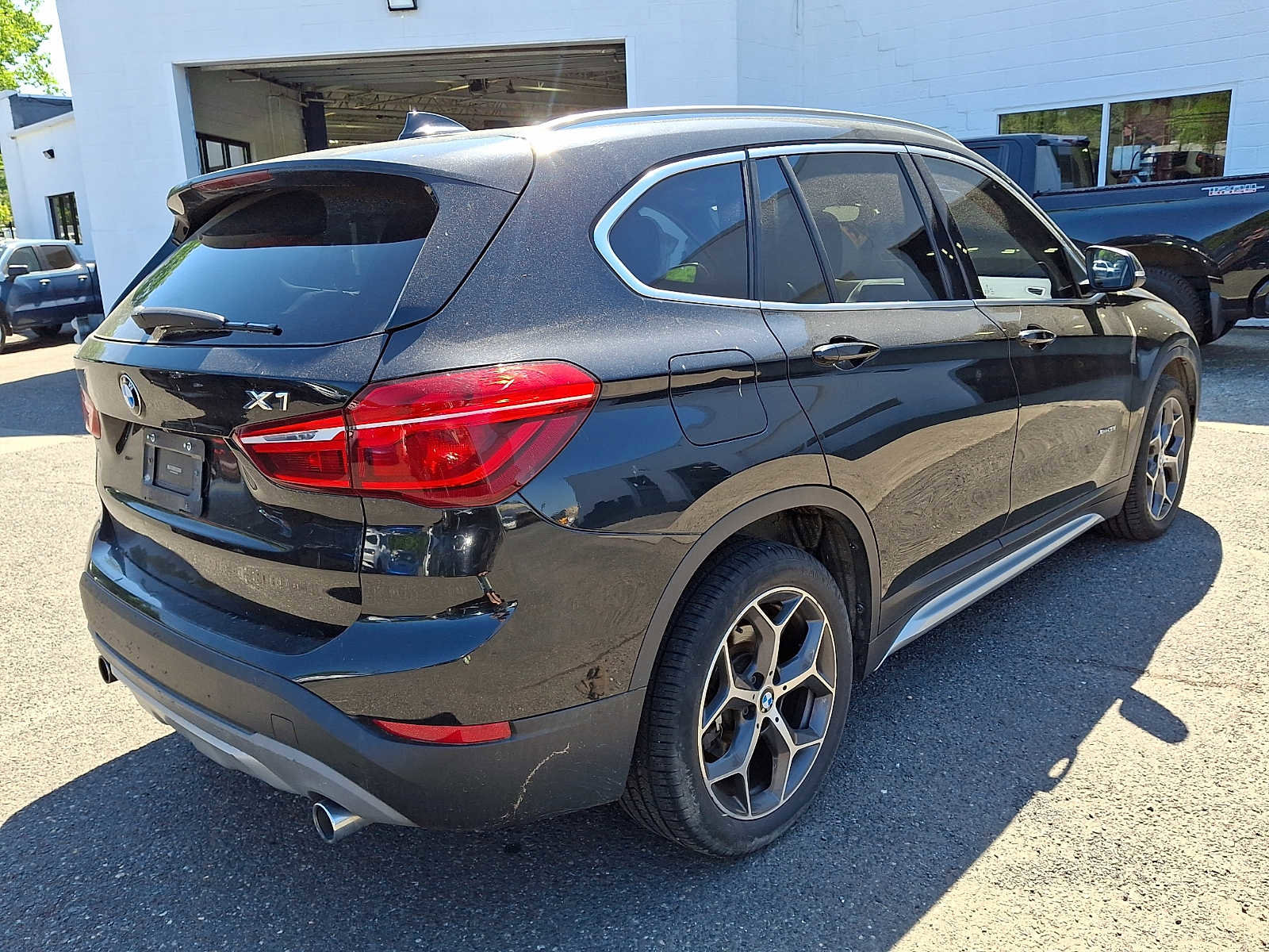 Used 2018 BMW X1 xDrive28i AWD/4WD image 4