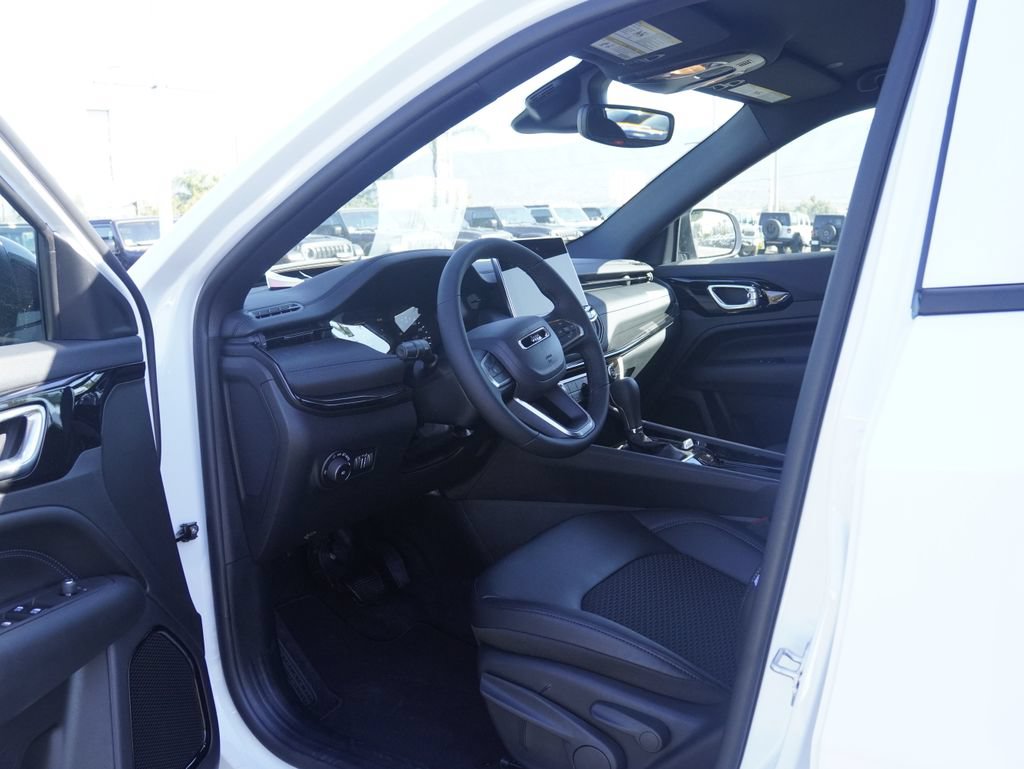 New 2026 Jeep Compass Latitude AWD/4WD image 22