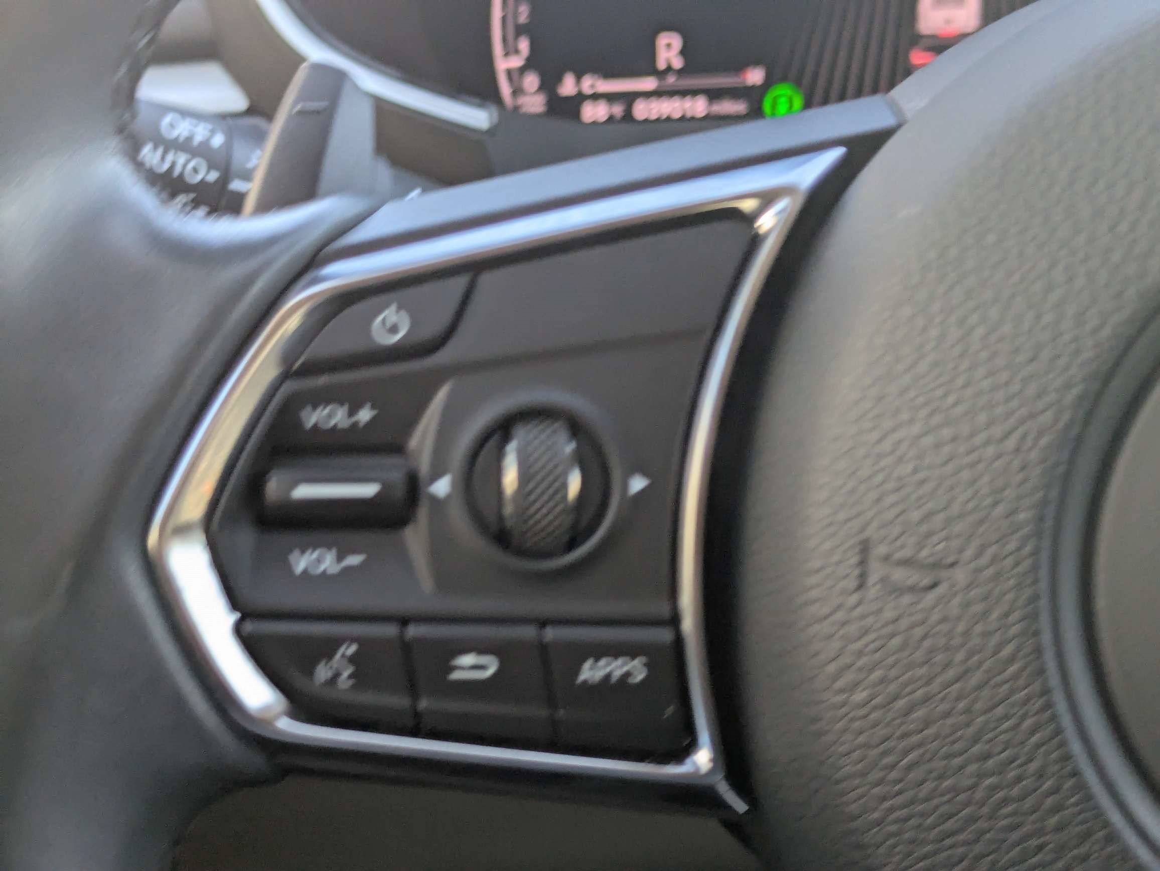 Used 2024 Acura MDX w/ Technology Package FWD image 32