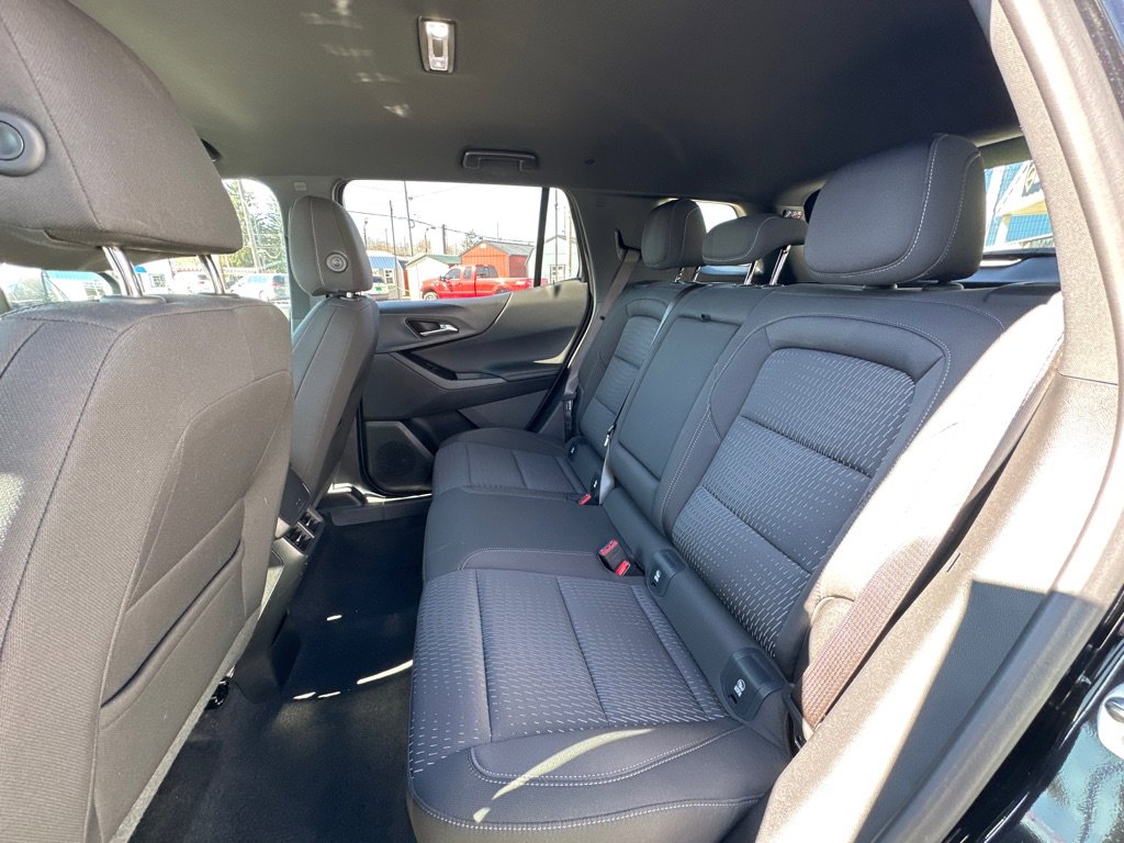 Used 2025 Chevrolet Equinox LT image 17