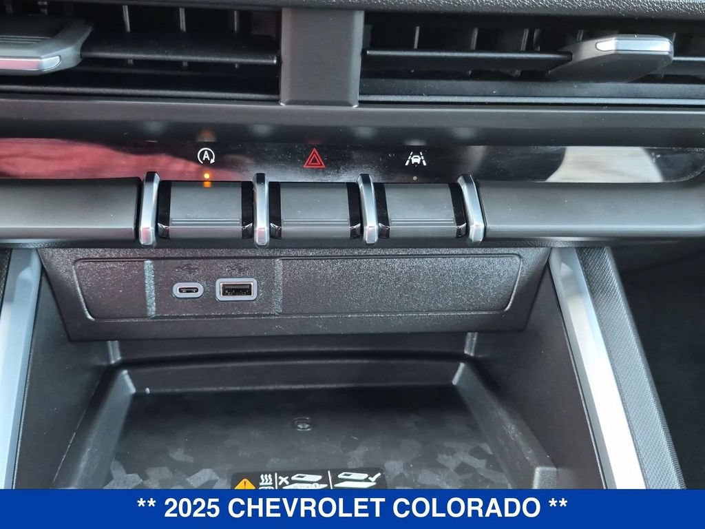 Used 2025 Chevrolet Colorado Trail Boss AWD/4WD image 25